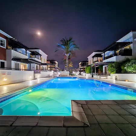 Apartment Aphrodites Pearl Luxury 3 Bed